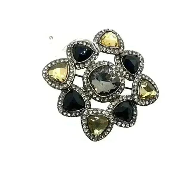Premier Designs Jewelry - Premier Designs Rhinestone & Acrylic Sparkle Brooch Pin